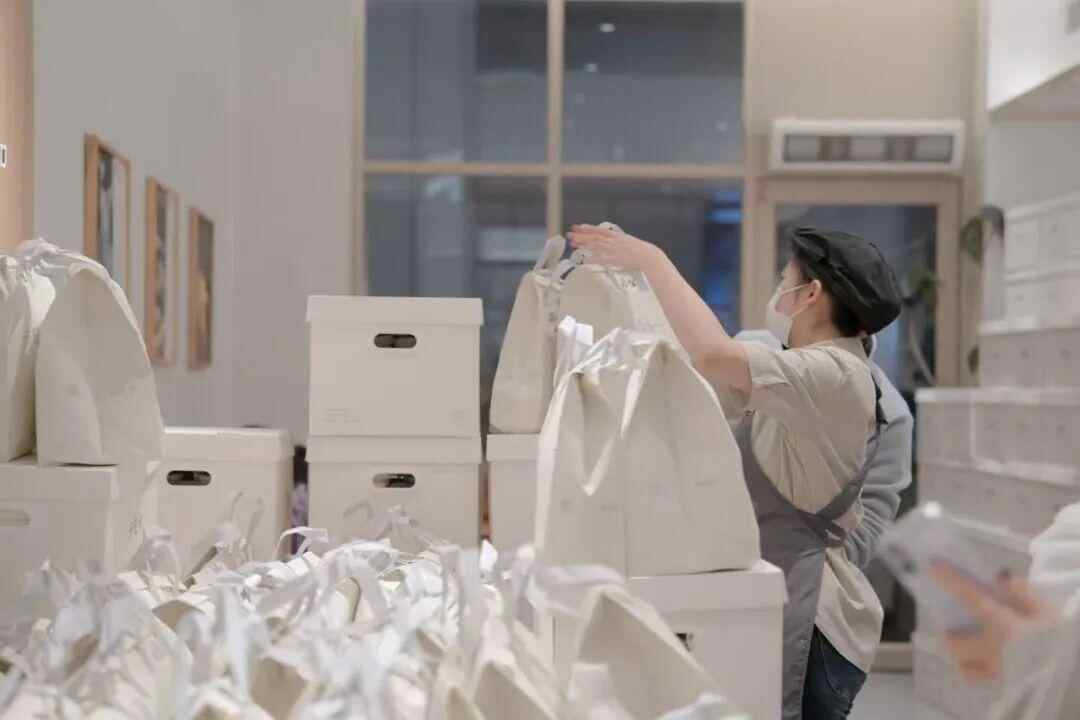 、桃酥爆火!广德召开“三件套”专题会AG真人平台app安徽广德炖锅、奶茶(图3) 、桃酥爆火!广德召开“三件套”专题会AG真人平台app安徽广德炖锅、奶茶(图3)